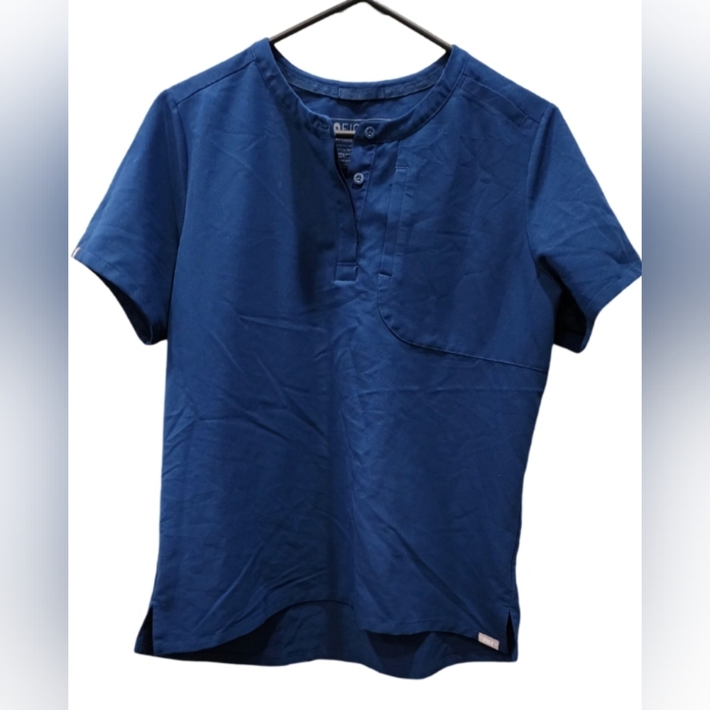 Figs scrubs top, size M
